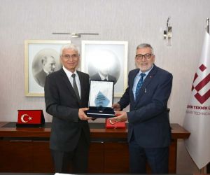 Başkan Bozkurt’tan Rektör Özcan’a teşekkür ziyareti