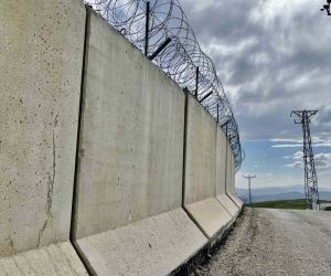 Kamera ve sismik sensörlerle denetlenen İran sınırında kuş uçurtulmuyor