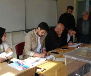 Van’da ikinci tur Cumhurbaşkanlığı seçimleri için oy verme işlemi başladı