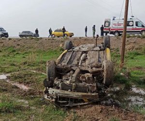 Van’da İran plakalı otomobil kaza yaptı: 1 yaralı