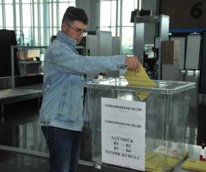 İstanbul Havalimanı’nda 15 binden fazla seçmen oy kullandı
