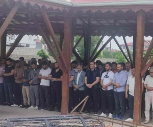 Iğdır’daki kazada ölen nine ve torun yan yana toprağa verildi