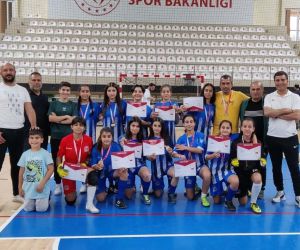 Diyarbakır Şehit Öğretmen Elif Livan Ortaokulu, namağlup Türkiye finallerinde