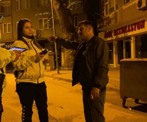 Polisin alkollü sürücüyle imtihanı kamerada