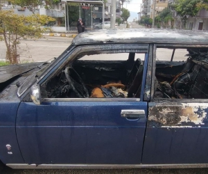 Bursa’da seyir halindeki otomobil alev aldı