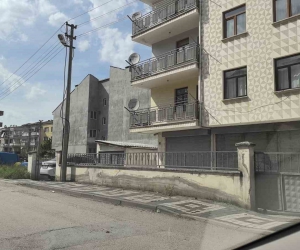 Bursa’da balkondan düşen çocuk yaralandı