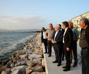 Büyükşehir’den Kurşunlu sahil yoluna otopark müjdesi