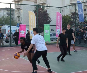 Bursa Uluslararası Spor Festivali’nde sokak basketbolu heyecanı