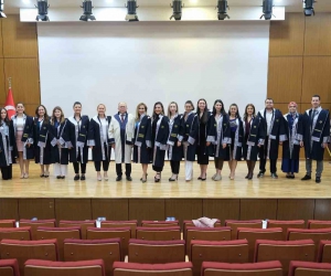 Mudanya Üniversitesi’nde öğrenciler beyaz önlükleriyle mesleğe ilk adımını attı