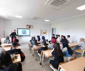 Bursa’da gençlere afet bilinci eğitimi