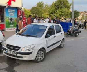 Mahmudiye Mahallesi'nde kaza 2 yaralı 