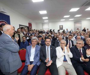 Yenimahalle Belediye Başkanı Yaşar, AHİD Genel Kuruluna katıldı