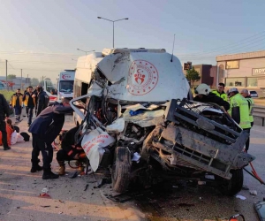 İnegöl'de katliam gibi kaza: 1 ölü 16 yaralı