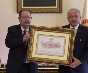 Cumhurbaşkanı Erdoğan’ın mazbatası TBMM Başkanı Şentop’a teslim edildi