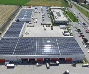 Balıkesir Büyükşehir çatılara kurduğu güneş panelleri ile 6 milyon liralık enerji üretecek