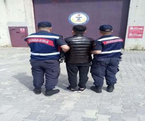 Balıkesir’de kesinleşmiş hapis cezası bulunan 2 kişi tutuklandı