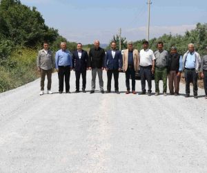 Akhisar’da yollar asfalta hazırlandı