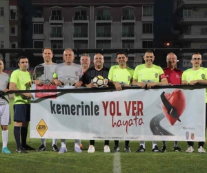 Silifke protokolü, futbol maçında bir araya geldi