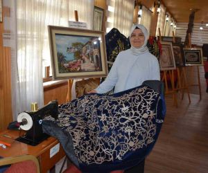 Tosya’da Halk Eğitimi Merkezi kursiyerleri el sanatları ürünleri ile göz doldurdu