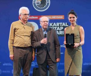 Kartal Kitap Fuarı, ‘7. Vedat Günyol Deneme Ödülleri’ne ev sahipliği yaptı