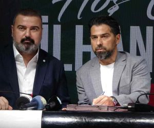 Çaykur Rizespor, İlhan Palut ile 1 yıllık sözleşme imzaladı