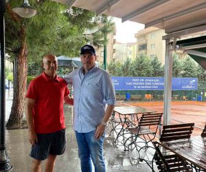 Prof. Dr. Ayhan Kızıl T400 Masters Tenis Turnuvası’nda 6. yıl heyecanı