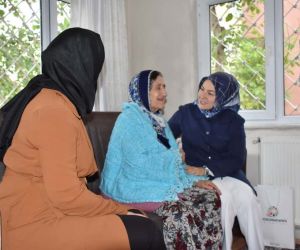 Başkanın Eşi Fatma Çolakbayrakdar, ‘Gönül Kazan’ı ile gönülleri kazanmaya devam ediyor