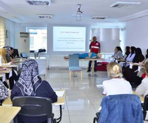 Türkiye Diyanet Vakfı gönüllüleri, temel ilk yardım eğitimi aldı