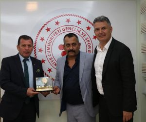 Ali İhsan Kabakcı, muay thai sporcularıyla Erciyes’te buluştu
