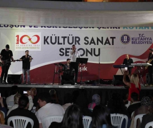 Kütahya’da Berkay ve Dedeler konseri