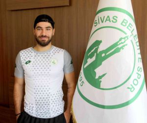 Sivas Belediyespor, Furkan Sağman’ın sözleşmesini uzattı