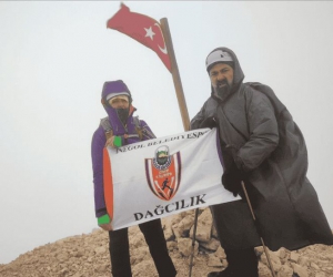 İnegöllü dağcılar zirveye yürüdü