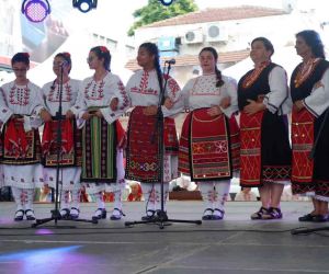 Balkan Folklor Festivali renkli görüntülere sahne oldu