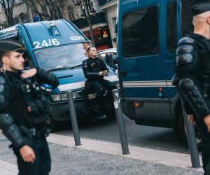 Fransa’da 17 yaşındaki genci vuran polis için 700 bin eurodan fazla bağış toplandı