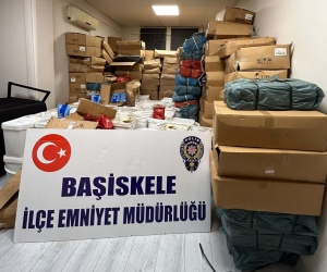 Depo baskınında 5 bin 709 kilo gümrük kaçağı nargile tütünü ele geçirildi