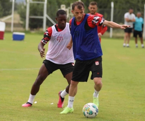 Sivasspor minyatür kalede maç yaptı
