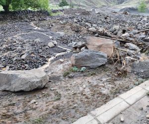 Bingöl’de sel taşkını köyü susuz bıraktı