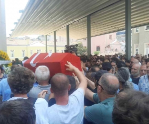 Sanatçı Özkan Uğur son yolculuğuna uğurlandı