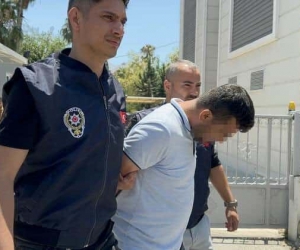 Başkasının evini kendi evi gibi gösterip vatandaşları dolandırdı