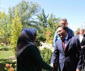 Protokolden 15 Temmuz şehidinin ailesine ve mezarına ziyaret