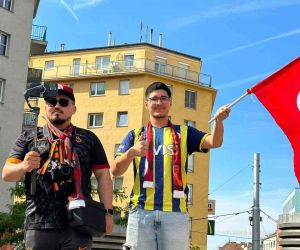 Galatasaray taraftarları Viyana sakaklarında