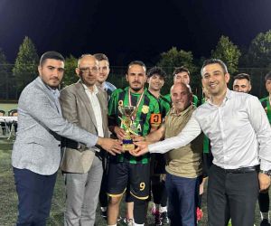 İlkay Gündoğan’ın imzaladığı topla başlayan turnuva şampiyonlar ligi gibi sona erdi