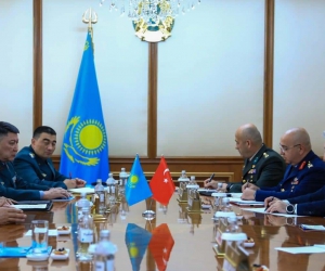 Orgeneral Musa Avsever Kazakistan’da
