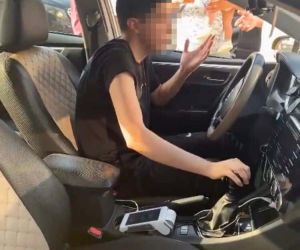 Başakşehir’de pişkin taksici kamerada: Hem karttan hem elden ödeme istedi