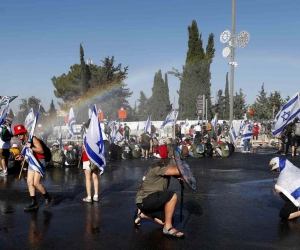 İsrail, protestoların gölgesinde yargı reformunu oyluyor