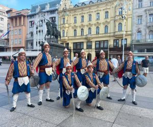 Kılıç kalkan Zagreb’te gönülleri fethetti