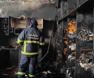 Mardin’de mobilya deposunda yangın