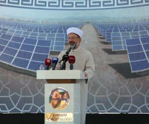 Diyanet İşleri Başkanı Erbaş: “Yenilenebilir enerji sistemleri yaparak cami ve Kur’an Kurslarımızın enerjisini karşılama noktasında kararlıyız”