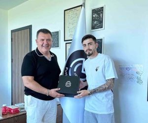 Muhammet Taha Şahin Manisa FK’ya veda etti