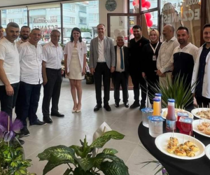 Kozluca Bulvar Eczanesi açıldı
